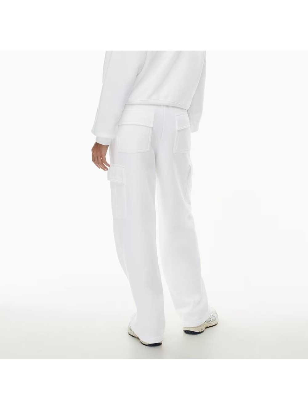 Aritzia Cozy Sweatfleece Mega Cargo Sweatpant White Small Short Bridal